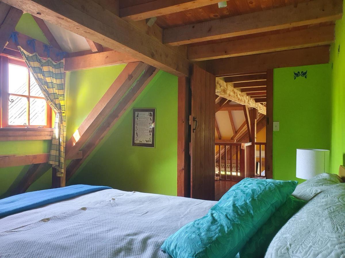Bed and Breakfast Streamside Country Manor Walton Экстерьер фото